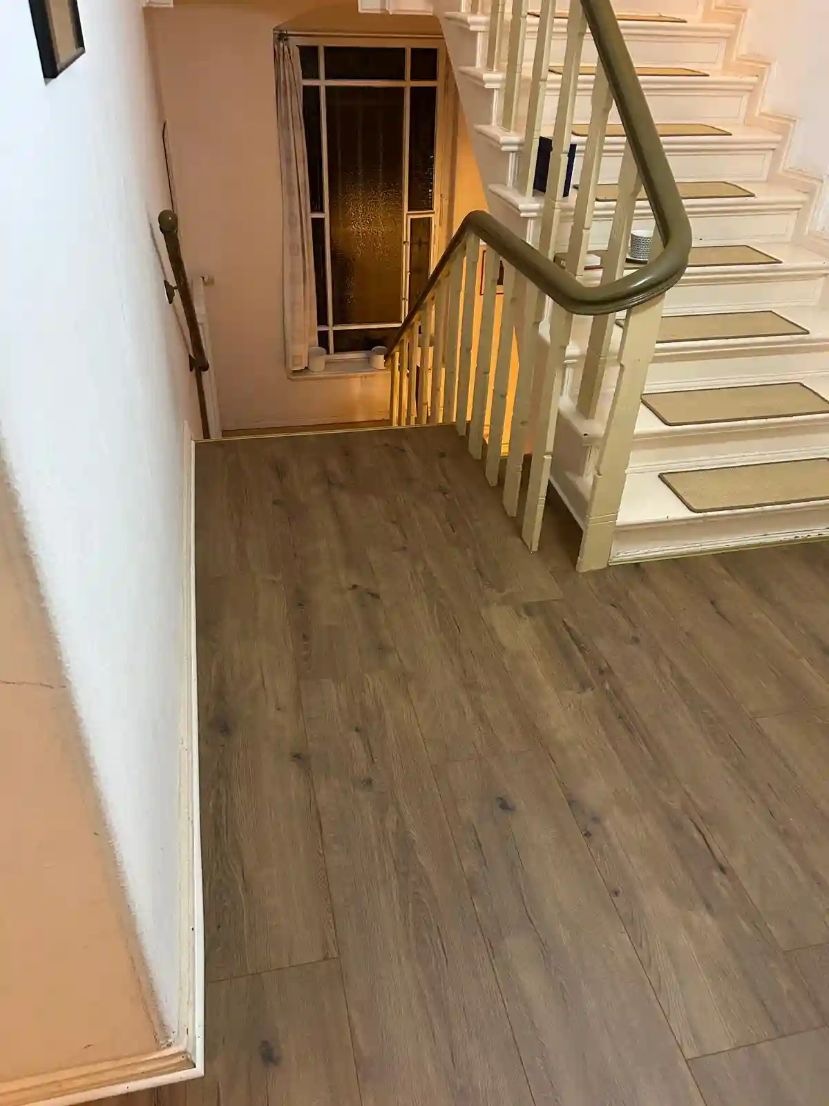 Treppenstufen mit hochwertigem Bodenbelag